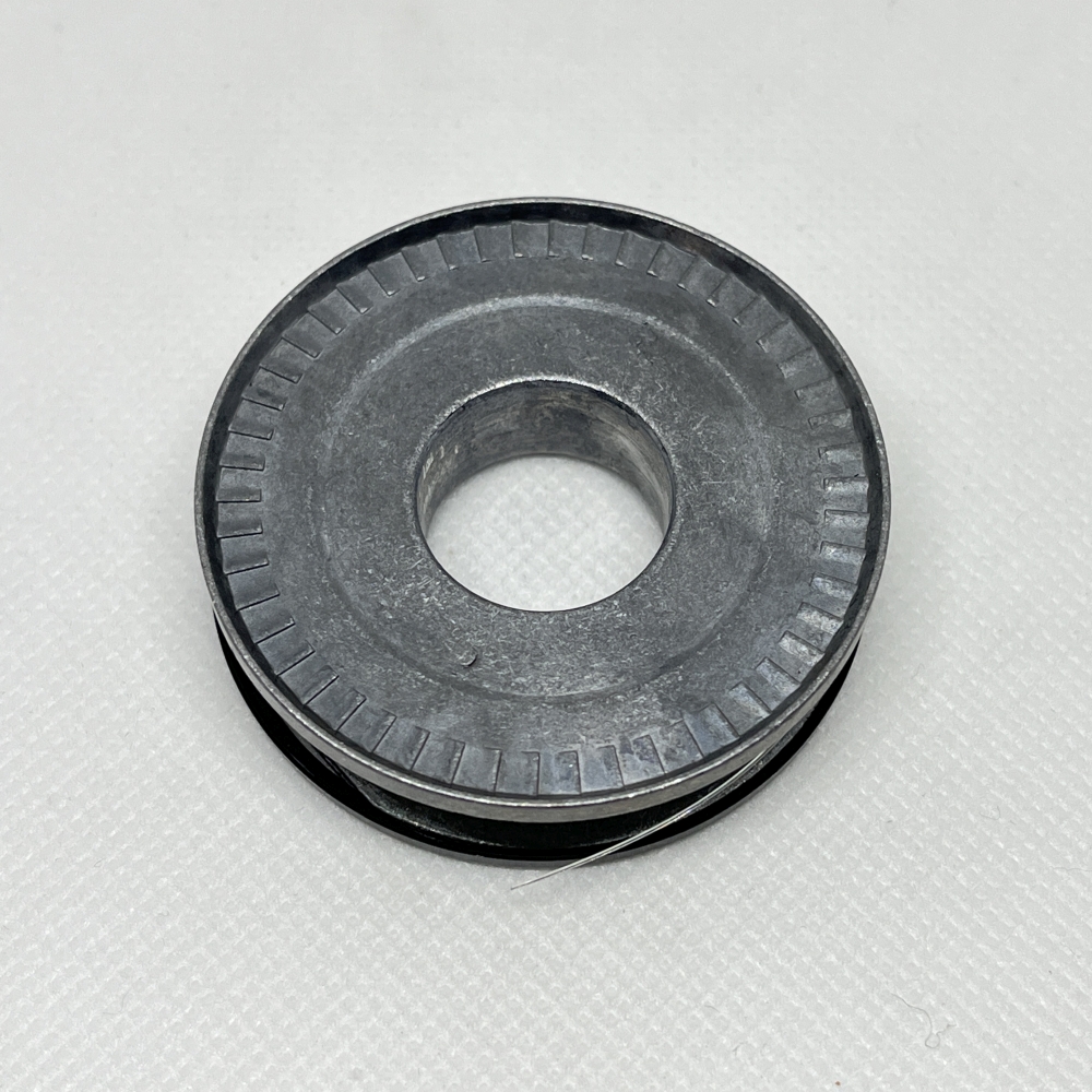 Zebco 33N/ 33NCA/ 33NFOH/ 33NL/ 33NP/ ZR33N Spool Assembly With Line EAJ421-01